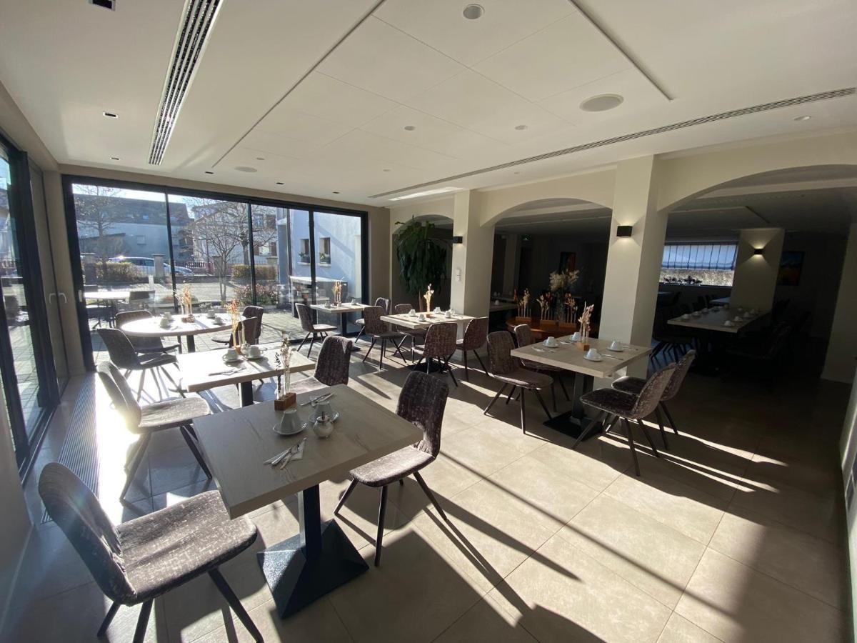 Logis Hotel Restaurant Au Lion Rouge Bartenheim Esterno foto