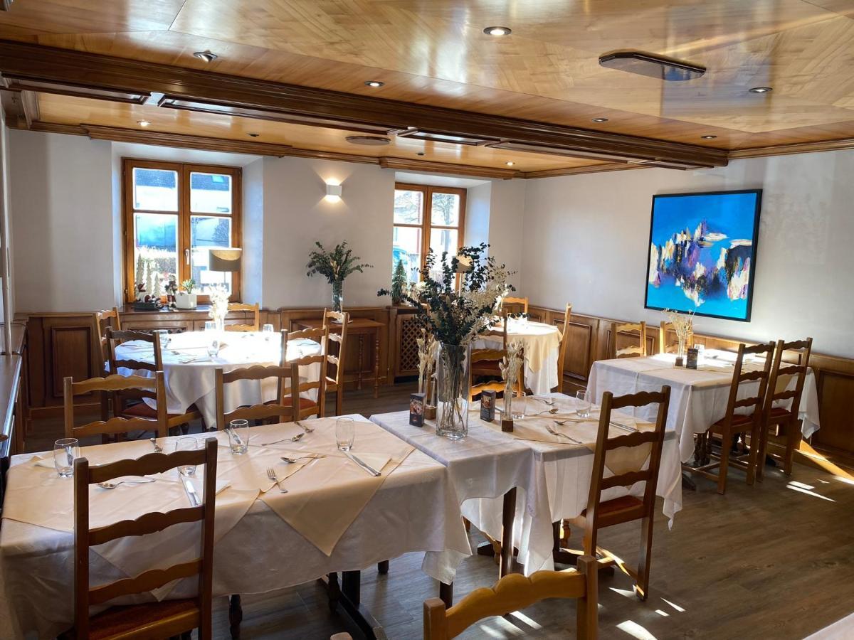 Logis Hotel Restaurant Au Lion Rouge Bartenheim Esterno foto