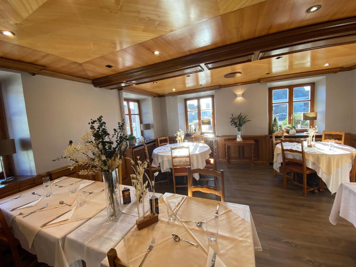 Logis Hotel Restaurant Au Lion Rouge Bartenheim Esterno foto