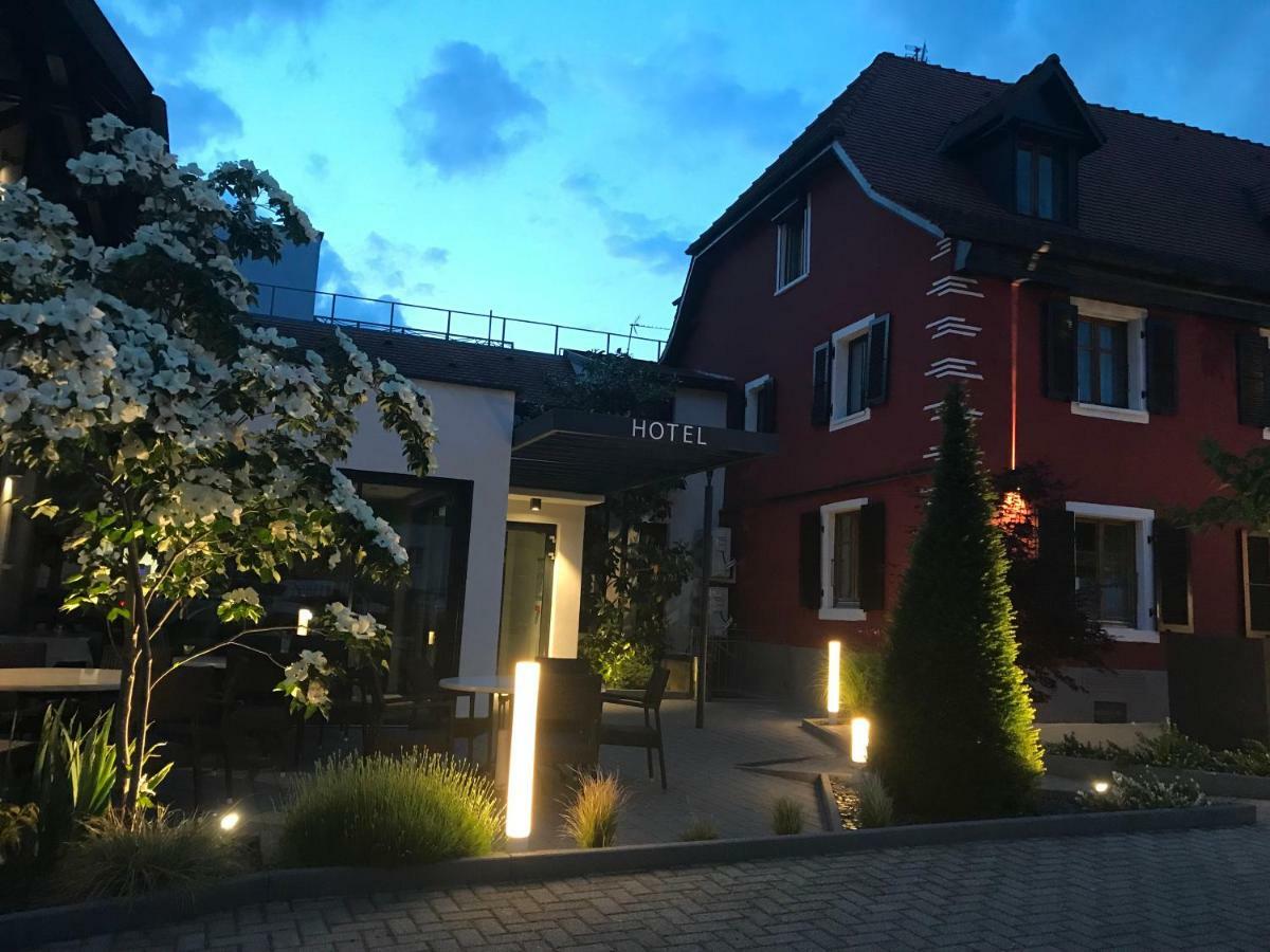 Logis Hotel Restaurant Au Lion Rouge Bartenheim Esterno foto